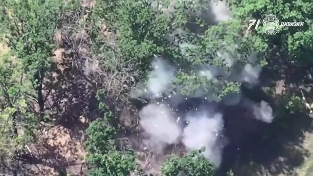 Наши дроны разносят бандеровские позиции
