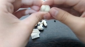 лепим из пластилина белого кота whiskas