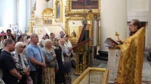 Христос ходит по воде и нас зовет