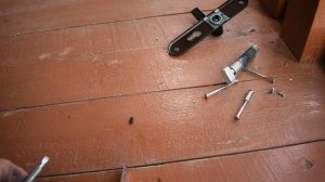 Ремонтируем замок входной двери.