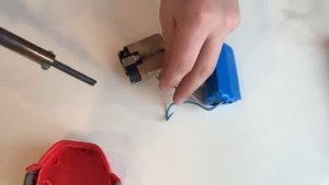 Как заменить аккумулятор для электроинструмента Makita PA12
