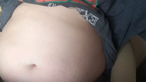 ИГРАЮ С ЖИВОТИКОМ🤤🤤🤤