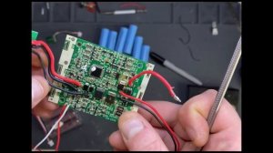 Как заменить аккумулятор для пылесоса REDMOND RV-R650S