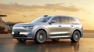 Новый Aito M8 2026 вышел в продажу: кроссовер получил проекцию на крышу