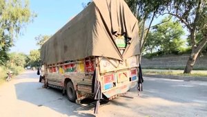 Ремонт грузовика Hino.Пакистан