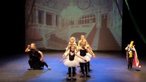 Песенка "Такая-сякая, сбежала из дворца" Из бременских музыкантов