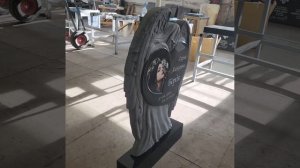 Памятник эксклюзивный по индивидуальному проекту.