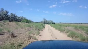 Поездка по степи в дельте реки Волга