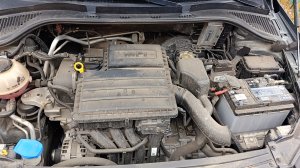 Volkswagen Polo. Моем мотор.