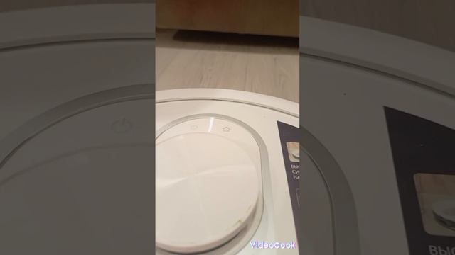 Робот пылесос