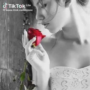 Как бы он с этой женщиной жил.