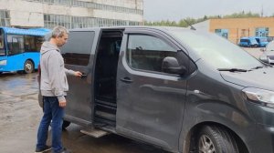 Доводчик боковой двери на микроавтобус Peugeot Traveller