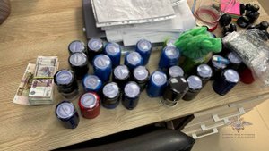 Полицейские задержали подозреваемых в незаконной банковской деятельности с миллиардным оборотом