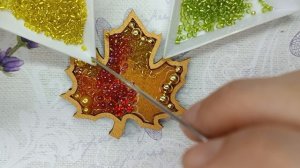 брошь Лист клена