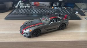 Обзор модели Dodge Viper SRT 10 ACR в масштабе 1/24 от Bburago