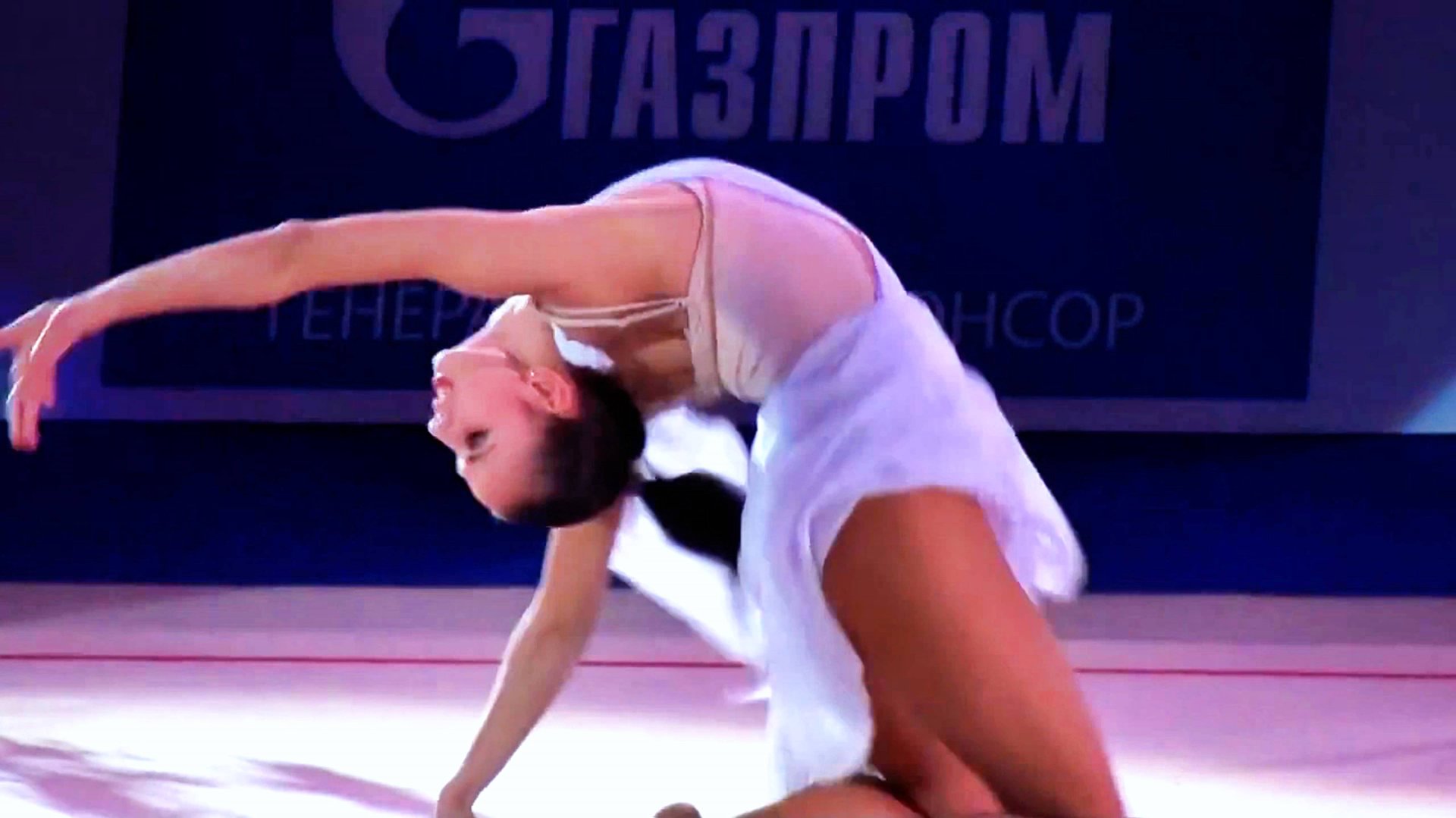 Художественная гимнастика . Дарья Дмитриева. Гала-концерт, Гран-При, Москва 2012 смотреть онлайн