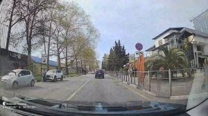 Дорога вдоль Лазаревской по улице Лазарева