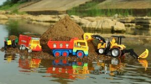 Самосвал JCB полностью загружает речной песок | Грузовик PoLo | Трактор HMT 5911