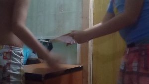 злой офисный работник ломает ноутбук apple iphone 2 часть