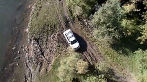 Land cruiser 205 на шоссейных шинах в грязь