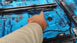 Шумоизоляция пола Toyota Sienna 2018