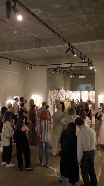 Выставка Лады Шаповаловой «Игра в прятки» в Галерее на Песчаной смотреть онлайн