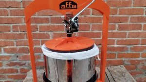 Обзор на сокодавку AFFE.