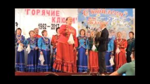 output.mp4- рук. хора Борис Николаевич и Надежда Алексеевна поют песню "Белый тополь"