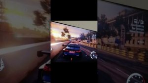 Покатаемся? 
Играем в гонки, вспоминаем детство🎮