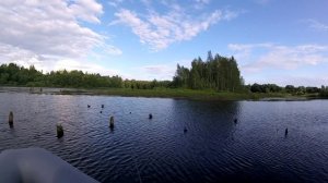 Рыбалка на закоряженном лесном озере...