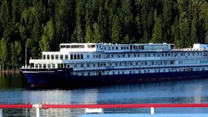 теплоход  "Тихий Дон"