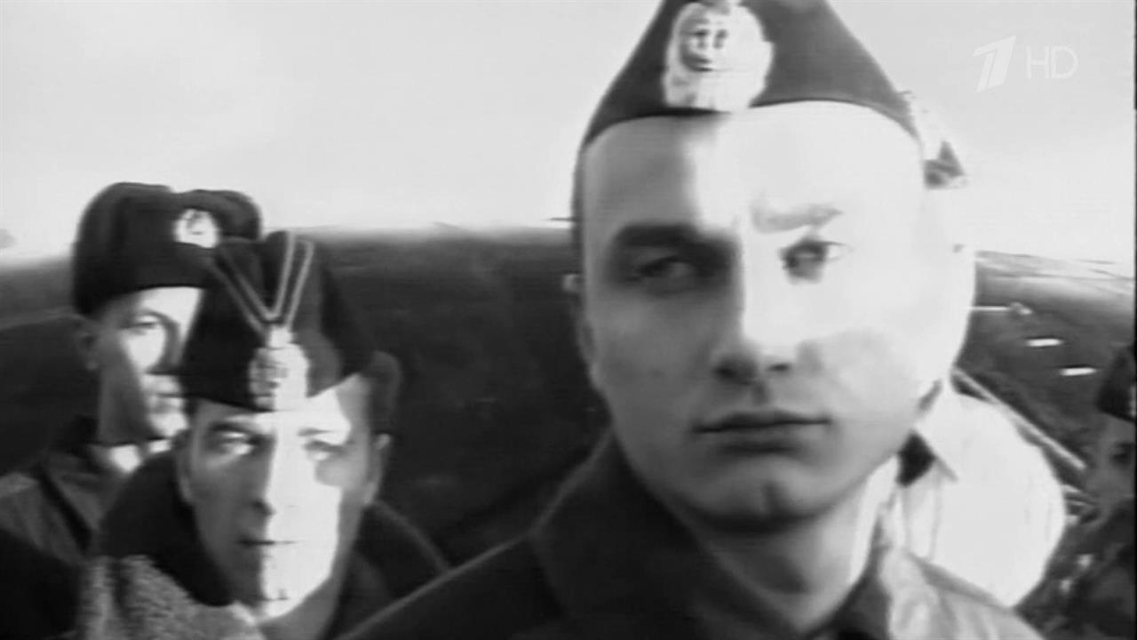 В нескольких городах России почтили память моряков атомной подводной лодки "Курск"