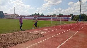 прыжок в яму с разбега