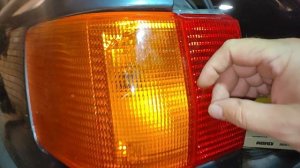 Замена заднего внешнего фонаря Ауди 80(В3)