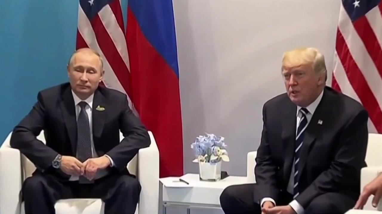 В преддверии встречи на Аляске Владимира Путина и Дональда Трампа политологи делают ставки