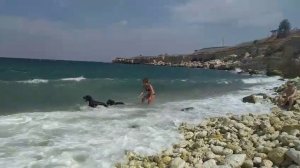Море волнуется. Пуля и Баска в августе 25. Скалки летом. Севастополь