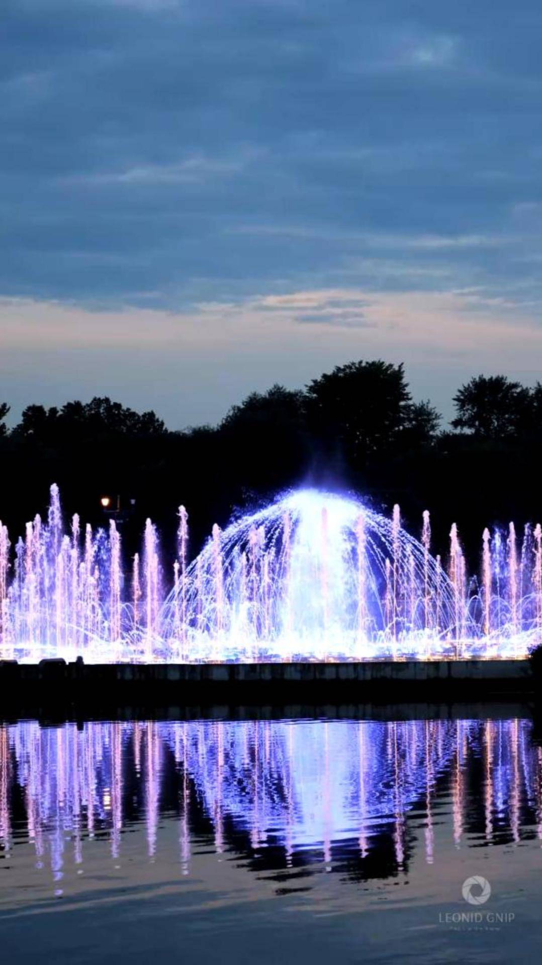 Светодинамический музыкальный фонтан