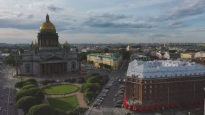 Белая Ночь - Элегантная 4-комнатная квартира с дизайнерским ремонтом в сердце Санкт-Петербурга