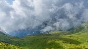 Прогулка на пик Бзерпи  или шоу облаков  10 08 2025