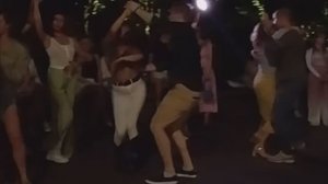 Танцы под открытым небом на острове Канта