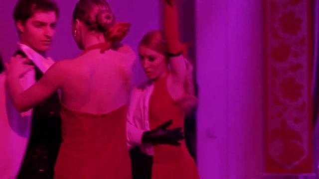 Музыкальный коктейль от  ансамбля＂Услады＂  гг. Владимир-Суздаль