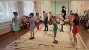 Разучивание танца "Дважды два четыре". Подготовил муз.руководитель Буланова И. Н. (13.08.2025г.)