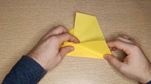 Самый крутой бумажный самолетик, который летает далеко!