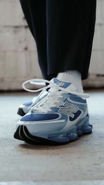 Стильная модель New Balance ABZORB 2000 смотреть онлайн