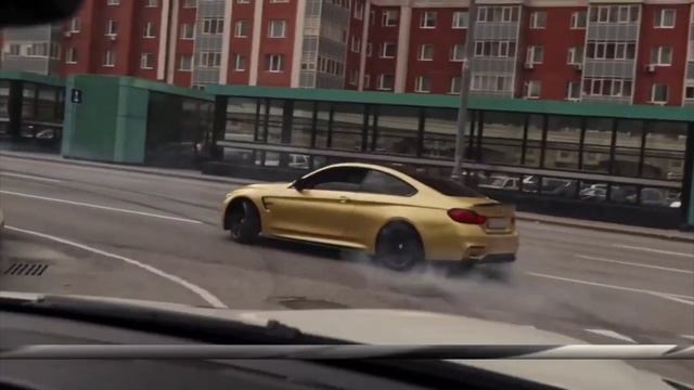 чёрный матовый седан смотреть онлайн