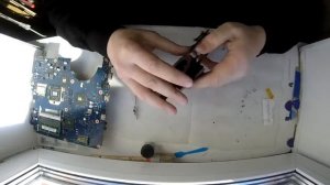 Ноутбук Samsung R525 Model R525L Разборка чистка и замена термопасты