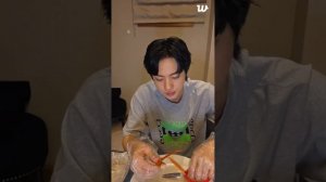 Джин WEVERSE LIVE 06.08.2025 После концерта в Лондоне