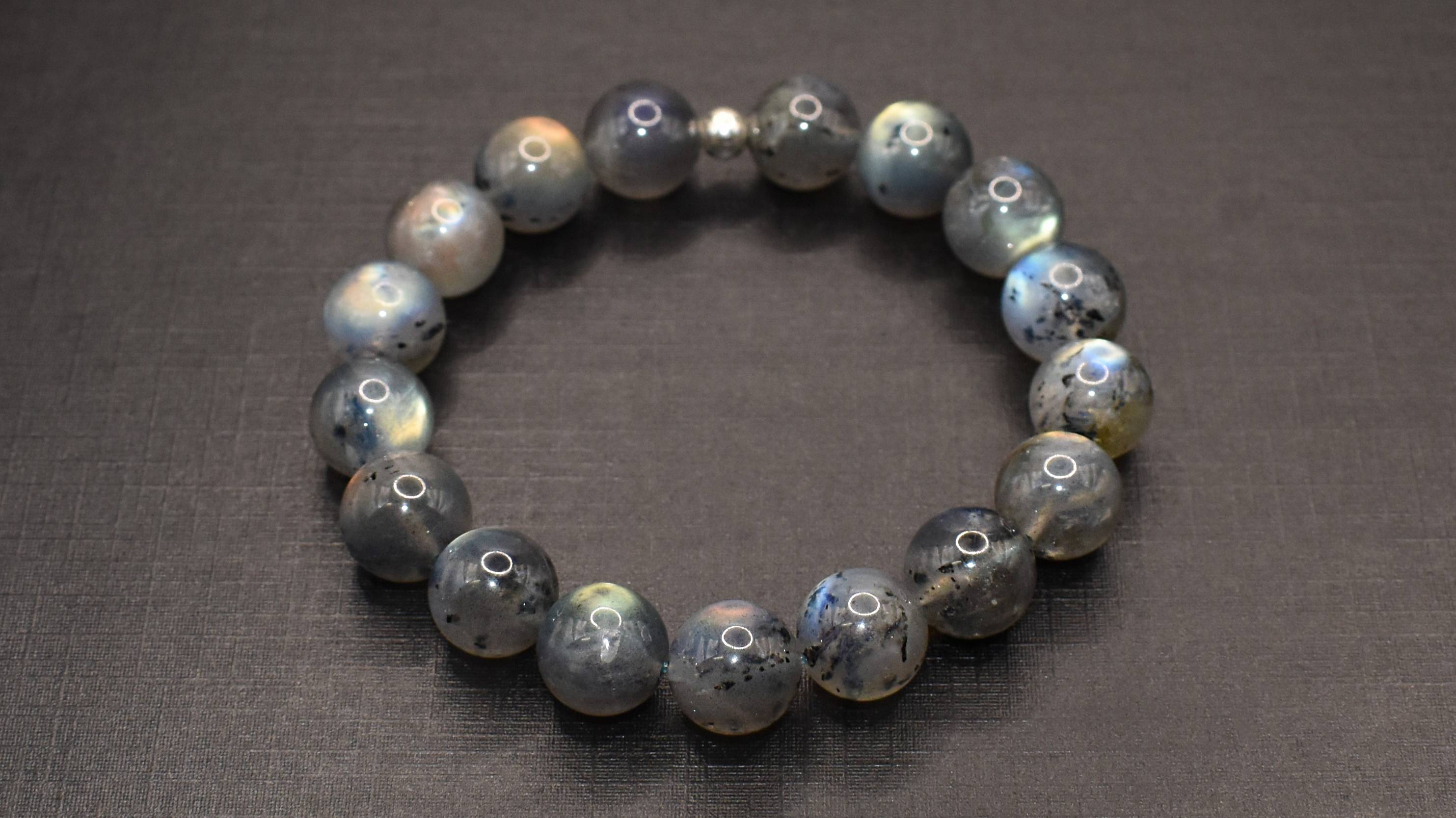 Браслет из бусин: Лабрадор ~11.3 мм. Мадагаскар