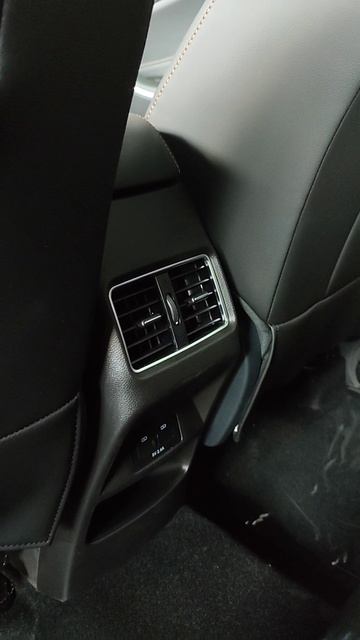 🔥 Городской кроссовер МОСКВИЧ 3 смотреть онлайн