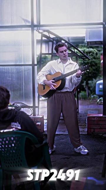 Правильно разбиваем гитару 😆 смотреть онлайн